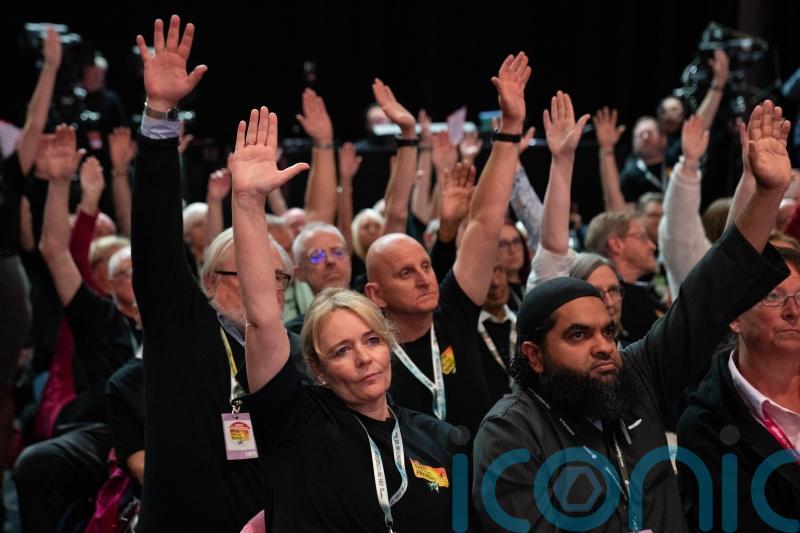 Conference motion on winter fuel payment &lsquo;doesn&rsquo;t dictate&rsquo; policy &ndash; Starmer