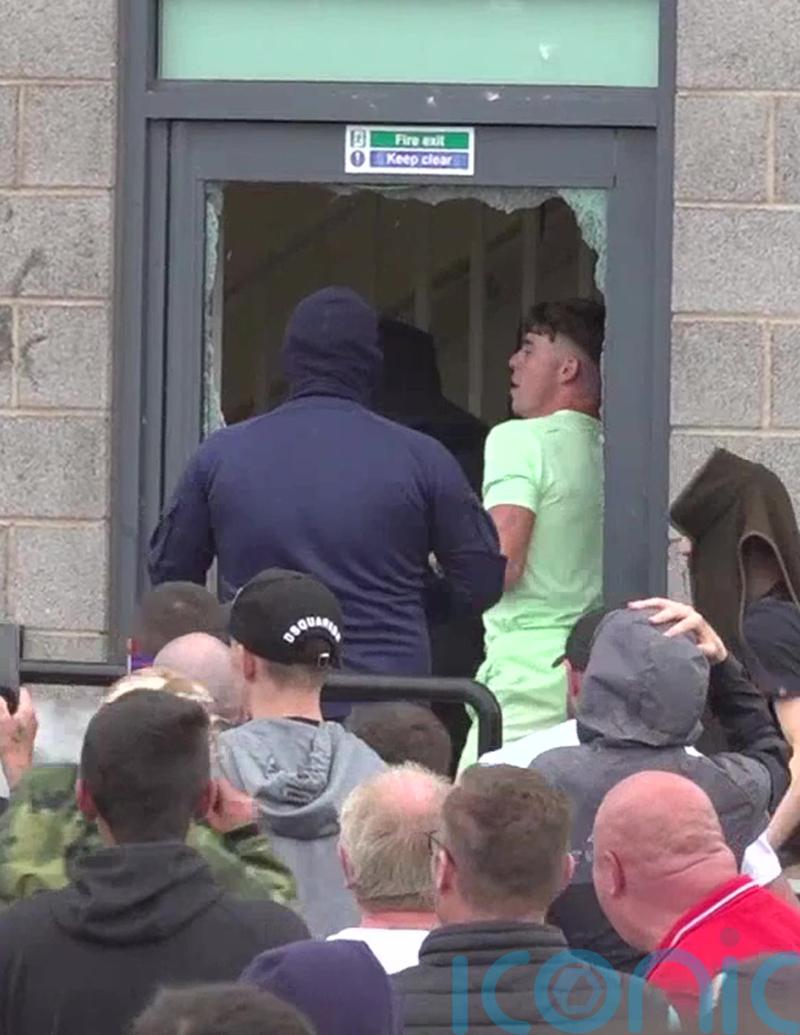 Bricklayer jailed for throwing fire extinguisher and chair at police at hotel