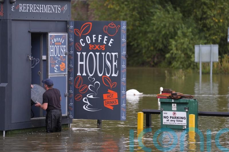 More flooding expected in parts of England before heavy rain starts to ease