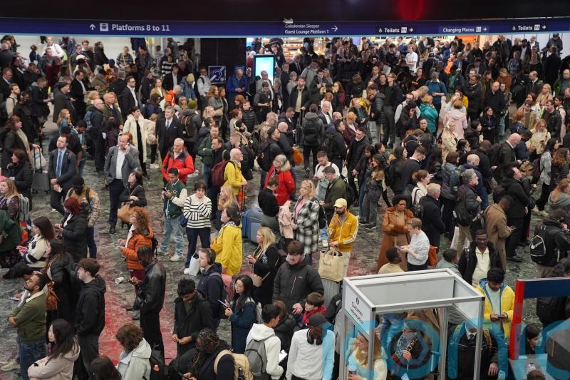 Overcrowding at Euston puts passengers ‘in danger’ – watchdog
