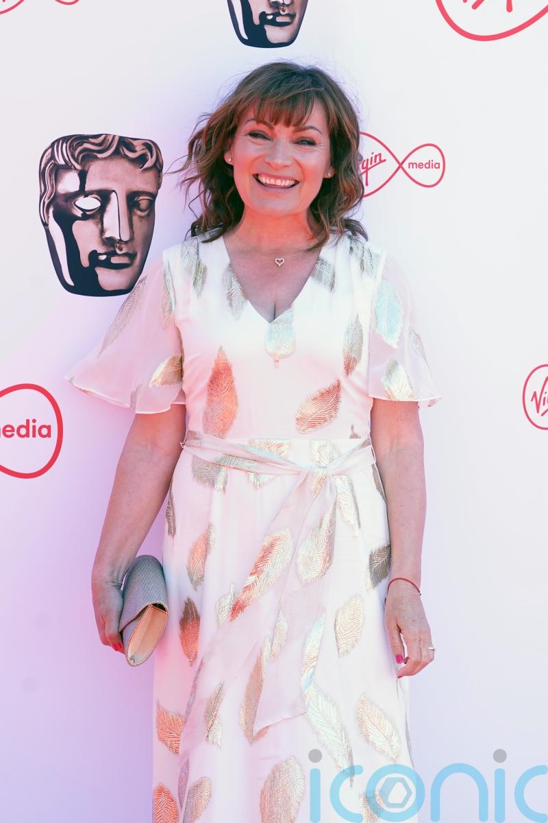 Lorraine Kelly reprises Masked Singer owl performance in 40th anniversary show