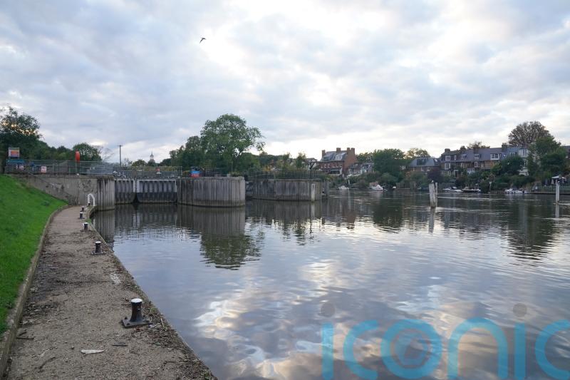 Man in 60s missing after rowing boat capsizes on Thames