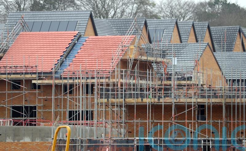 Starmer welcomes £550m housing investment with vow to remove planning obstacles