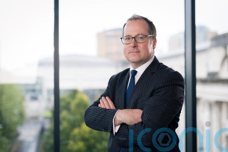 Criminal barristers in NI to withdraw services in legal aid dispute