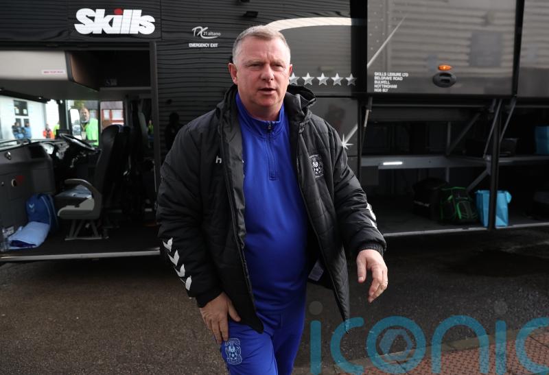 Mark Robins criticises referee after Coventry&rsquo;s defeat at Preston