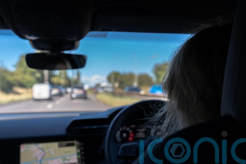 Ban new, young drivers from carrying passengers of similar age – AA