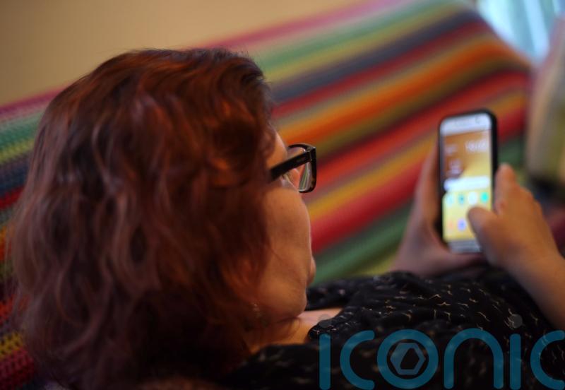 Study uncovers why the brain can quickly process short messages on screens