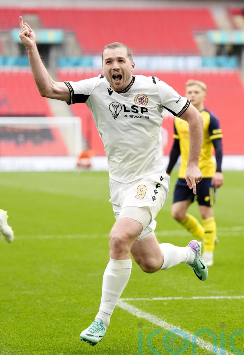 Michael Cheek keeps cool from penalty spot to earn Bromley draw against Barrow