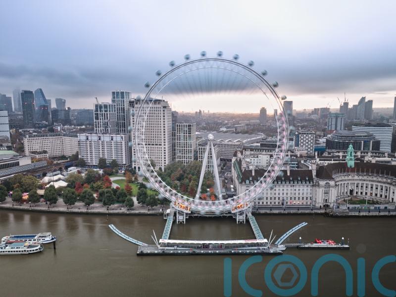 London Eye to take rare backwards spin to mark the end of British Summer Time