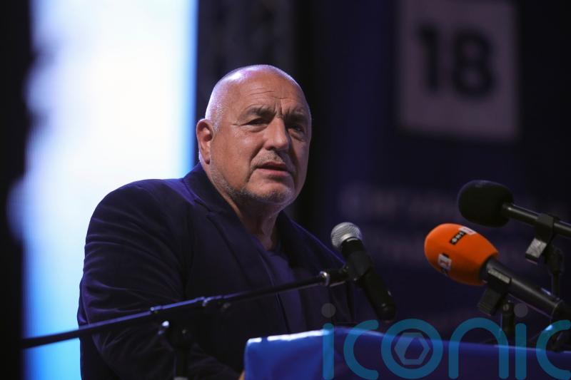 Bulgarians vote with little hope of breaking political deadlock