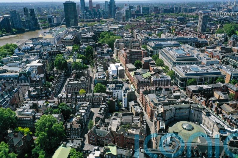 &lsquo;Free&rsquo; heating and post-work gatherings tempting workers back to office &ndash; index