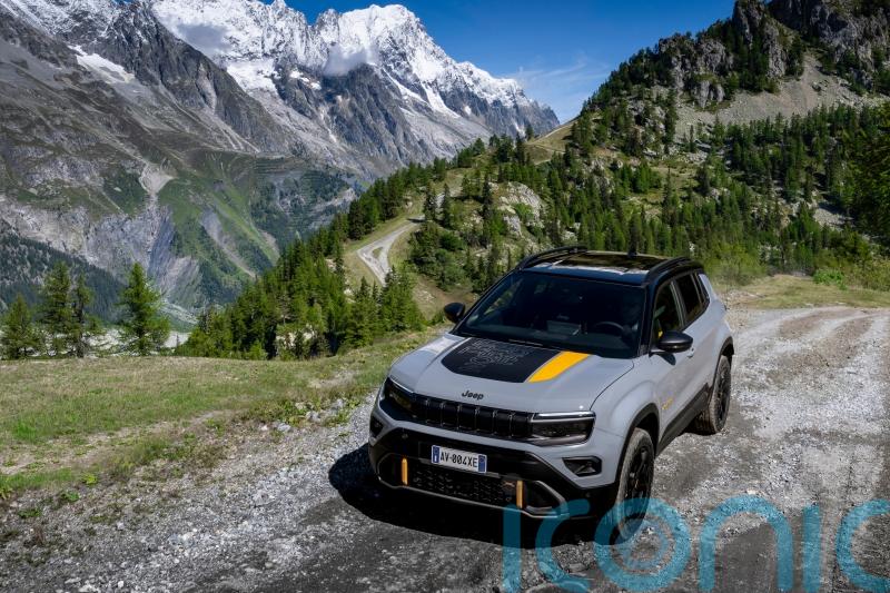 Jeep&rsquo;s Avenger 4xe goes on sale alongside new North Face Edition
