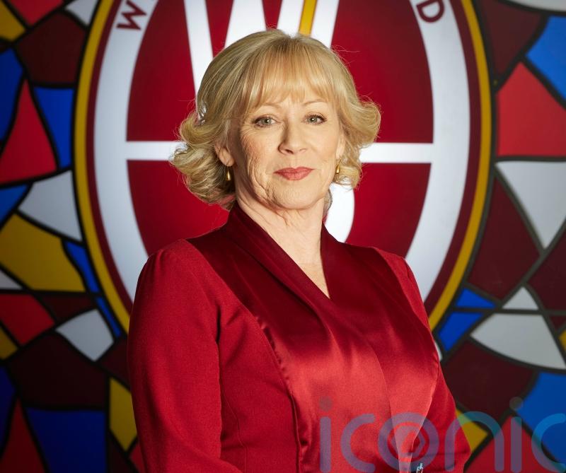 Soap star Lindsey Coulson joins Waterloo Road as new headteacher