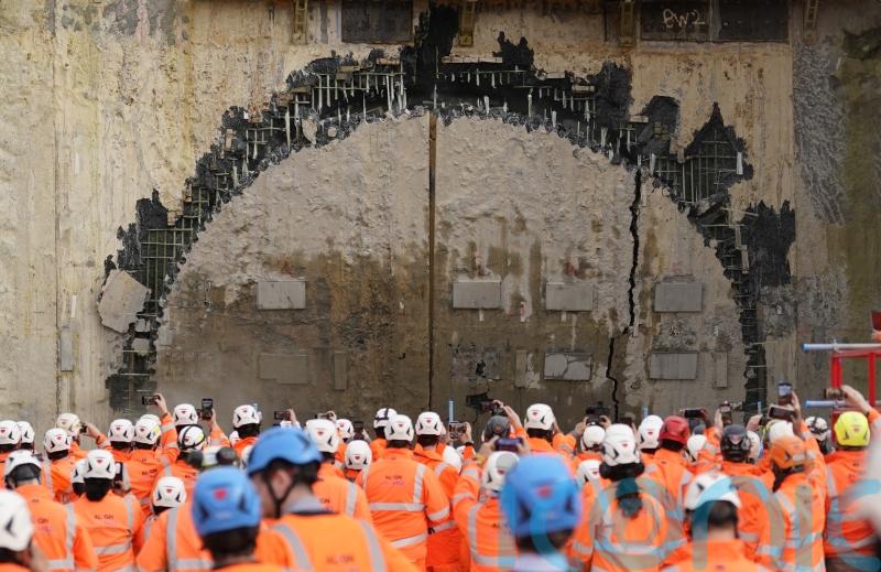 Government to fund HS2 tunnelling work to Euston