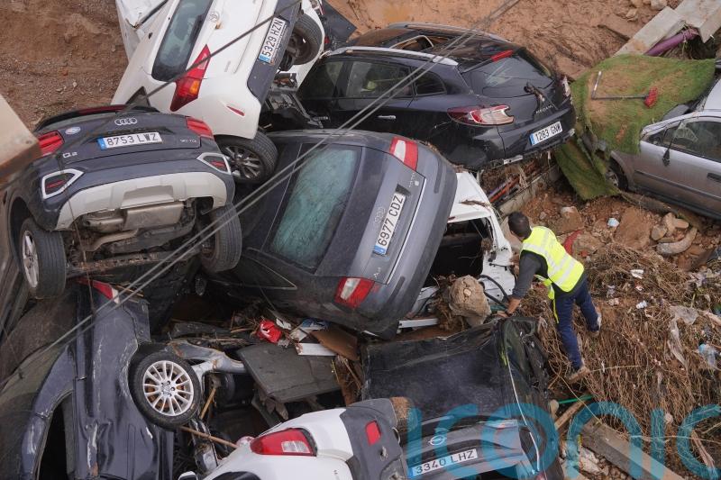 Sir Keir Starmer says UK ‘stands with Spain’ after flooding kills more than 200