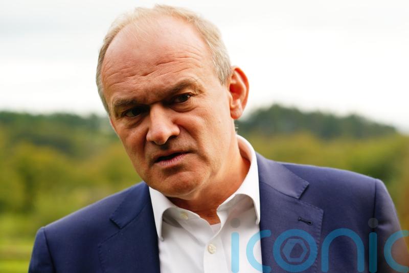 Davey to take bus driving lesson in call to scrap fare cap rise