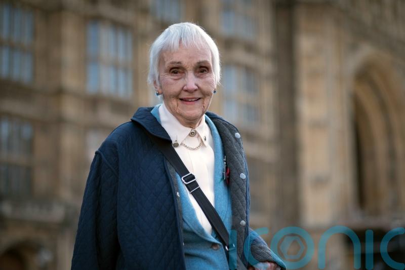 Second World War veteran, 99, to travel 4,400 miles to UK over pension freeze