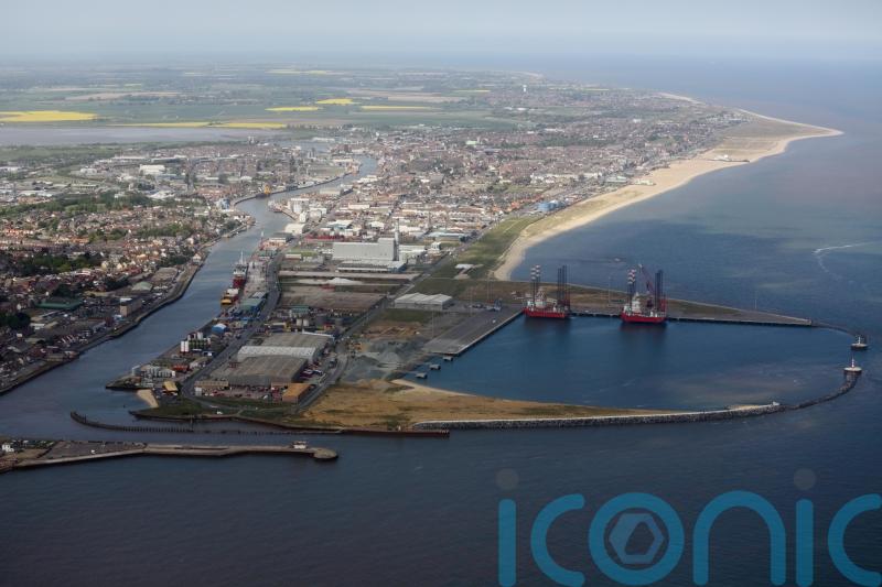 Ship carrying potentially explosive fertiliser returns to Norfolk