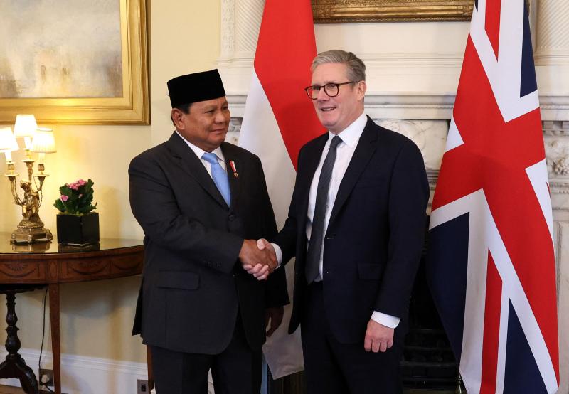 Starmer welcomes president of Indonesia to Downing Street