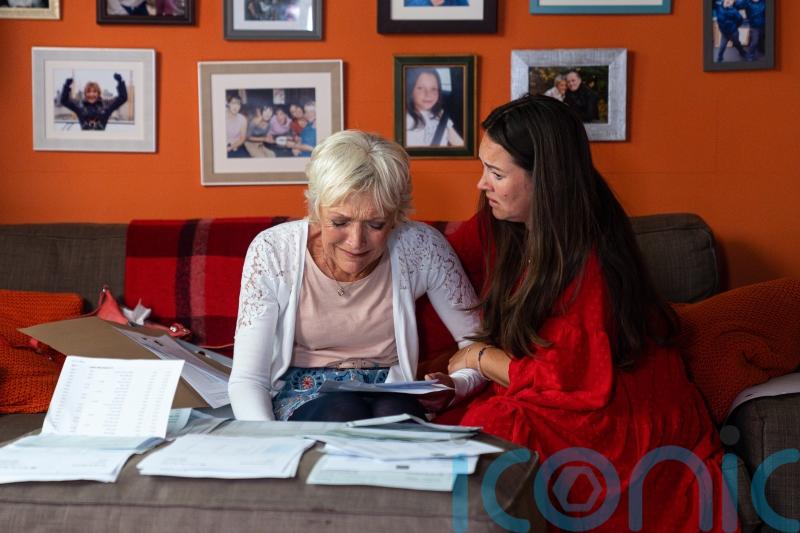 EastEnders character Jean Slater becomes victim of pension scam
