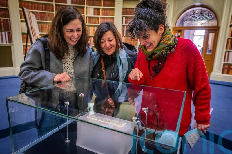 Historic letter urging support for William Wallace displayed on St Andrew’s Day