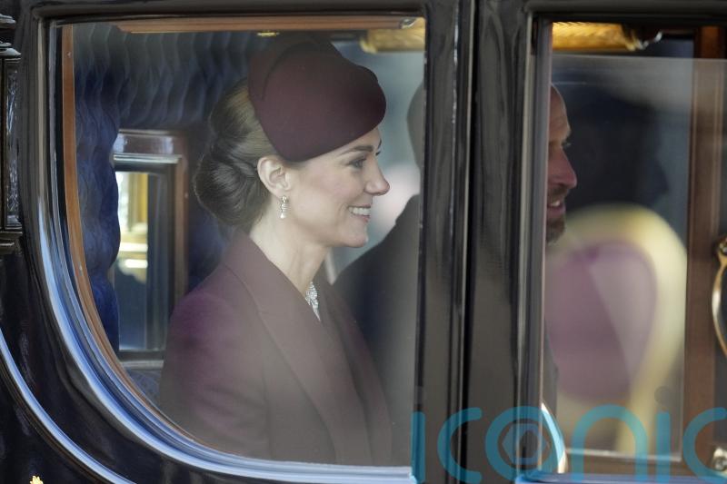 Kate joins King and William to welcome Qatari Emir in rare public appearance