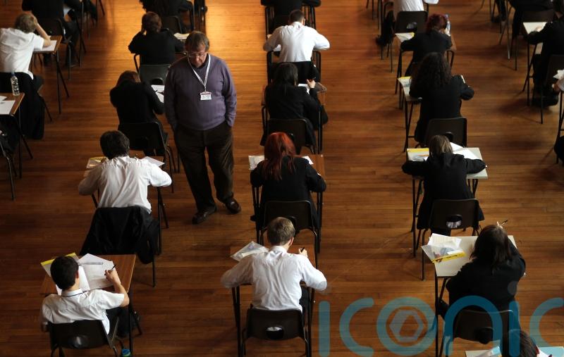 Ross calls for independent review into 13% fall in Higher history pass rate