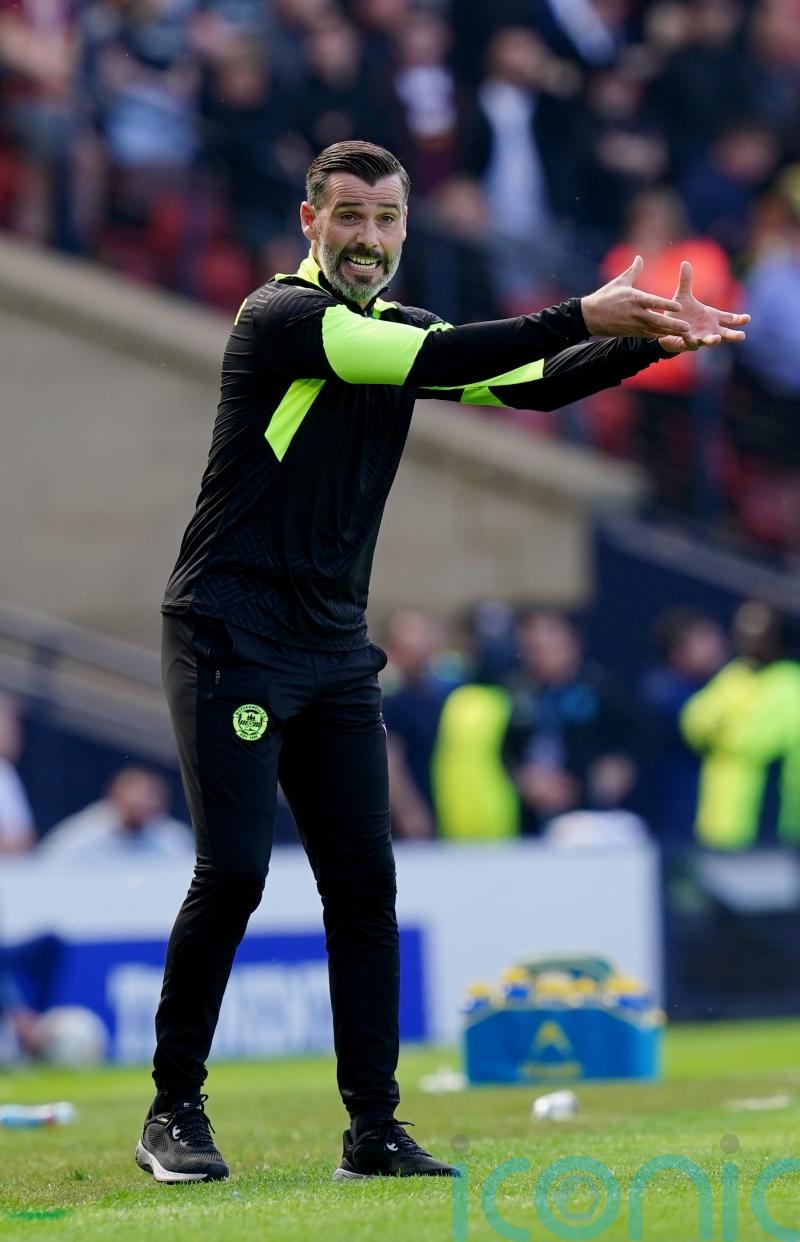 Stuart Kettlewell angry with Dundee’s second goal as Motherwell lose again