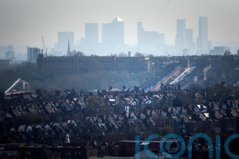 Air pollution hits 20-year low but public health risks remain – think tank