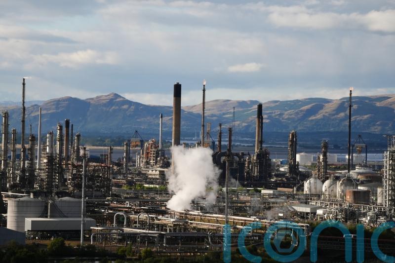 Swinney raises union’s plan to save Grangemouth with Starmer