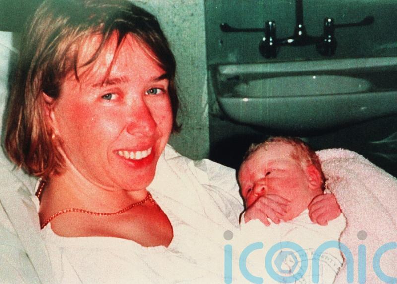 Woman abducted as newborn from hospital in 1994 dies of brain tumour
