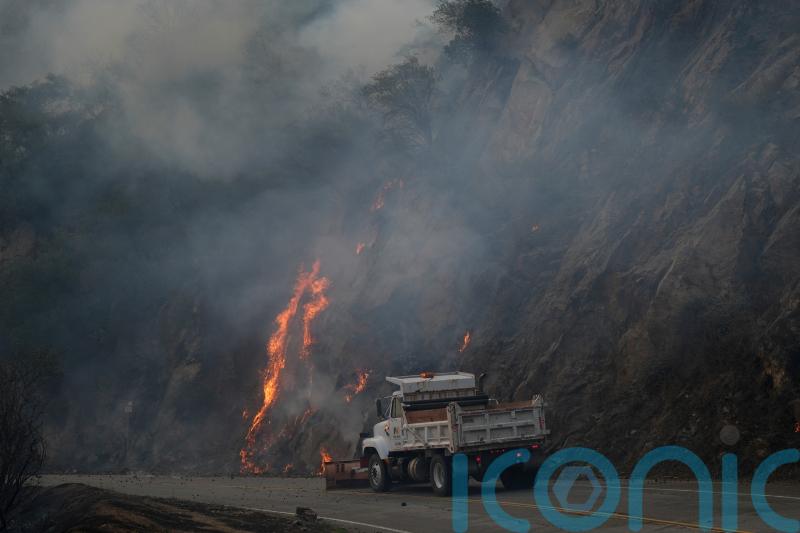 Dick Van Dyke among thousands evacuating home amid Californian wildfire