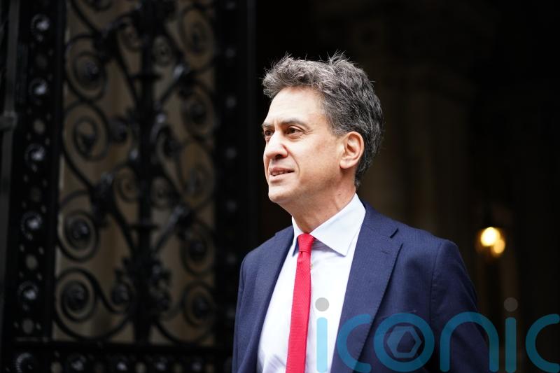 Ed Miliband wants to show Kemi Badenoch ‘delights’ of a bacon sandwich