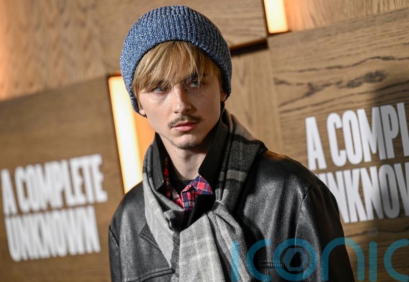 Timothee Chalamet debuts blonde transformation in nod to Bob Dylan