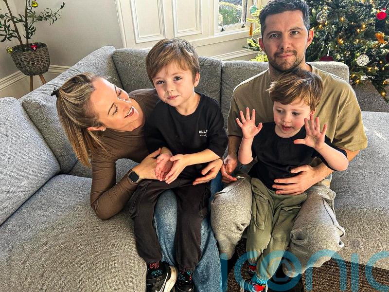 Father who spent 16 weeks in hospital with fractured skull home for Christmas