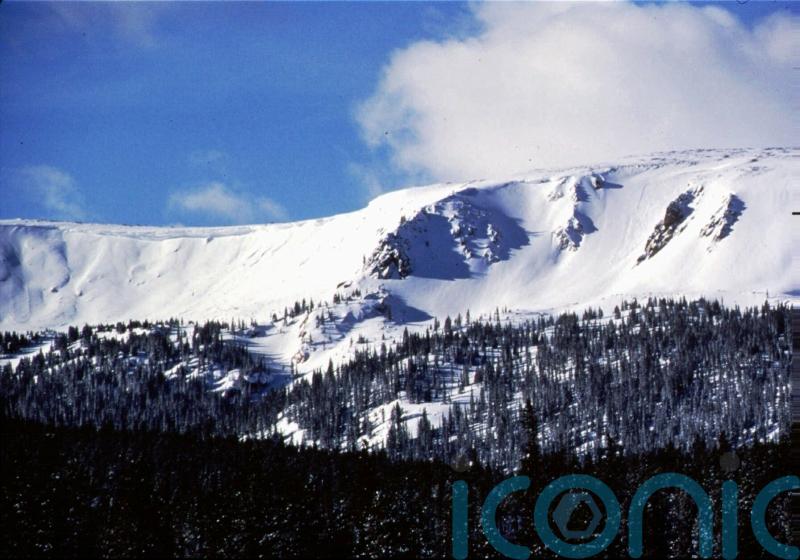 174 skiers and snowboarders rescued after ski lift in Colorado cracks