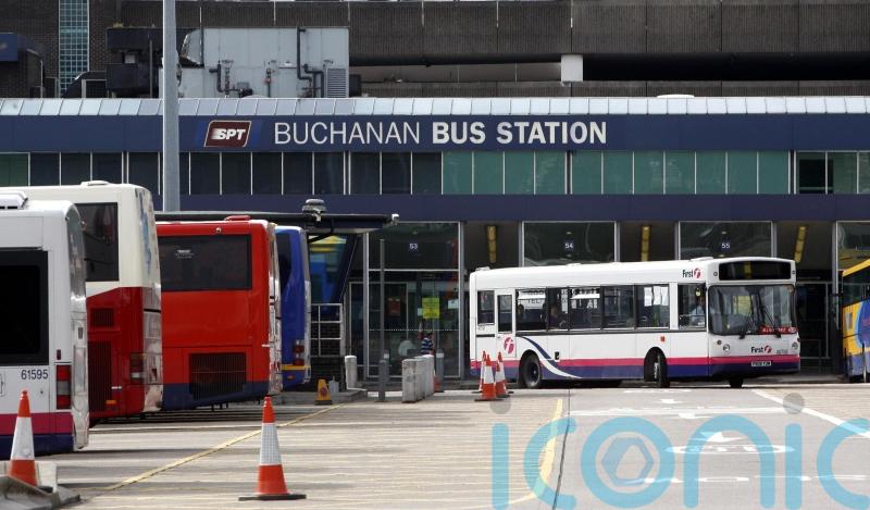Areas risk being ‘cut off’ after bus routes plummet 44% since 2006 – Labour