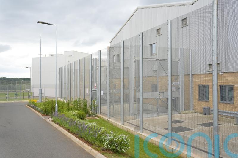 Female prison officer arrested for ‘sex with inmate’
