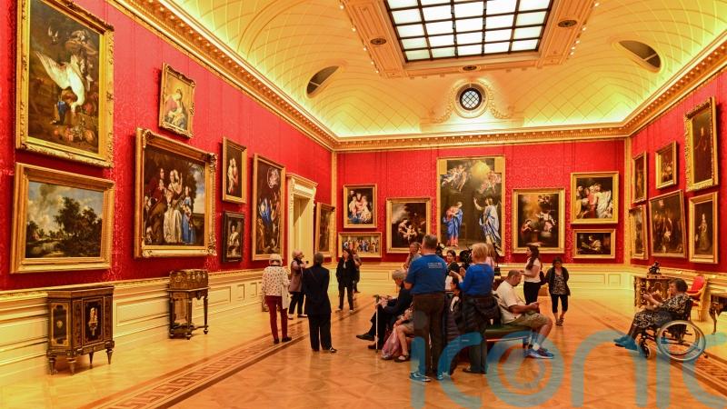 Art historian and museum curator Dame Rosalind Savill dies age 73