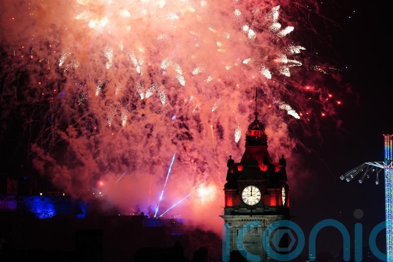 Hogmanay weather &lsquo;more favourable&rsquo; but organisers face set-up challenge