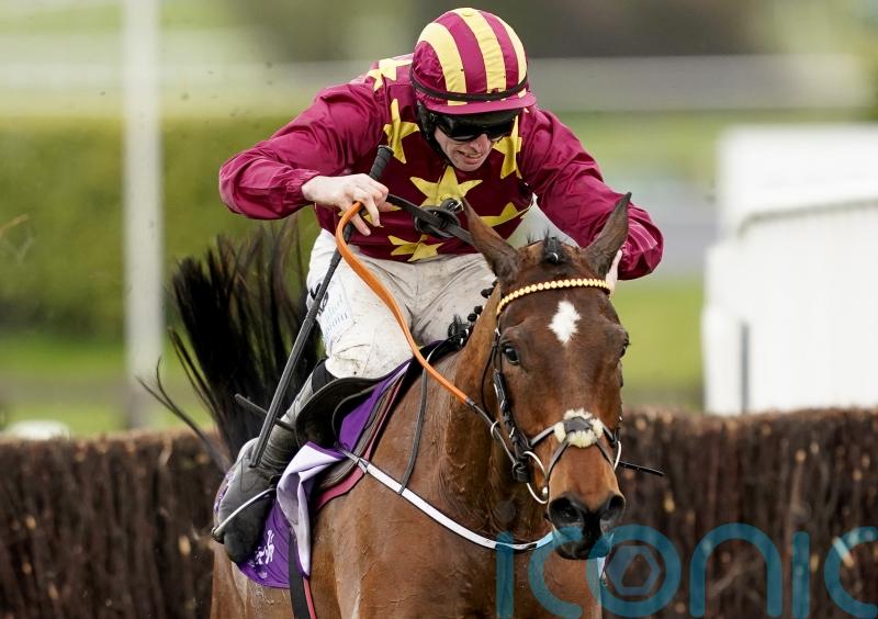 De Bromhead double-handed in bid for Tramore hat-trick