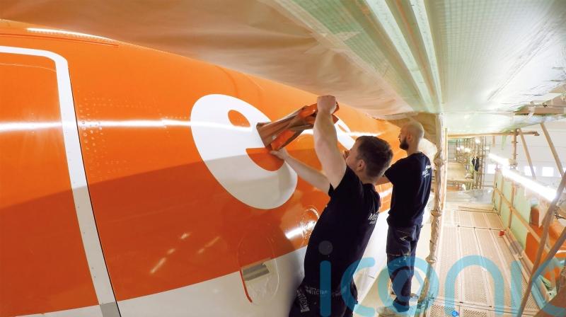 EasyJet trials lighter paint system to cut fuel burn