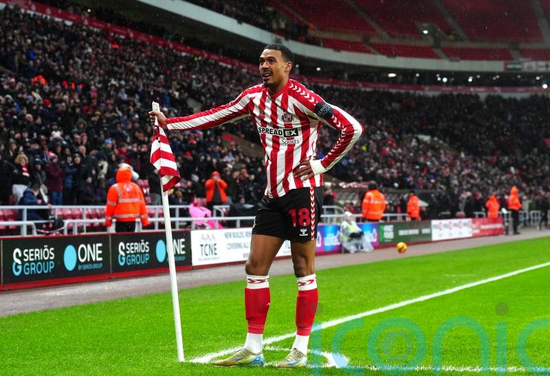 Regis Le Bris and John Mousinho hail Sunderland striker’s Wilson Isidor ability