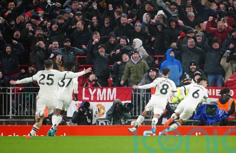 Manchester United dig deep to draw with Liverpool in Anfield thriller