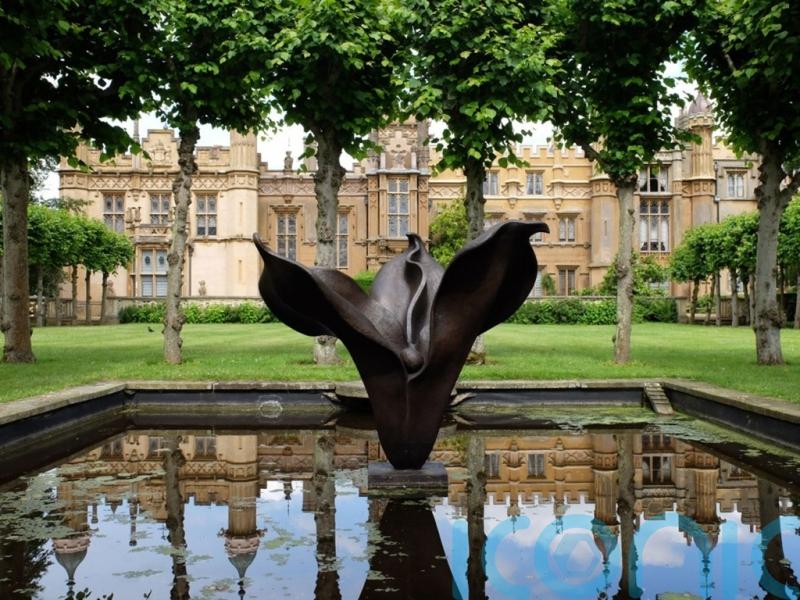 &lsquo;Very valuable&rsquo; bronze sculpture stolen from garden of world-renowned artist