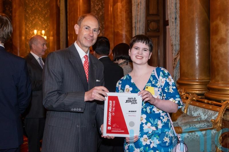 Royal award for ‘selfless’ teenager who supported fellow young cancer patients
