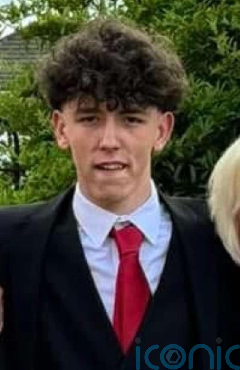 Three teenagers arrested after 17-year-old fatally stabbed near bus station