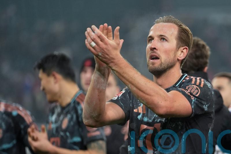 Harry Kane’s penalty enough for Bayern Munich to beat Monchengladbach