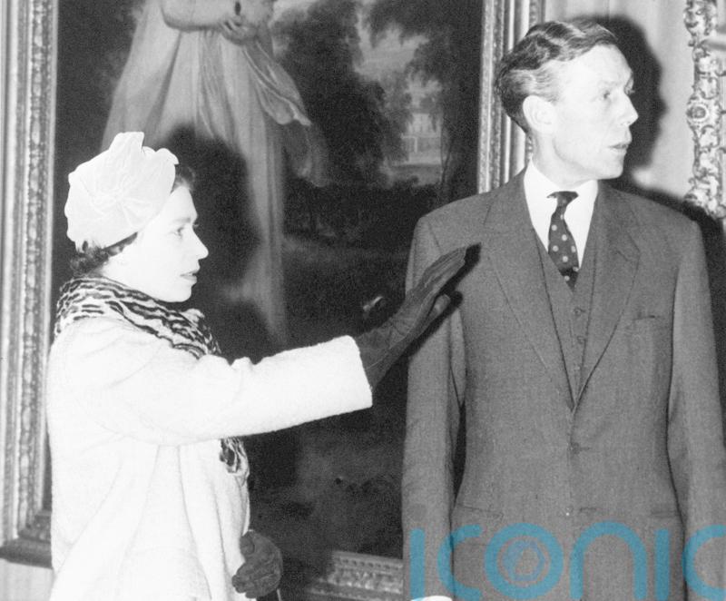 Elizabeth II kept in dark over Palace traitor Anthony Blunt