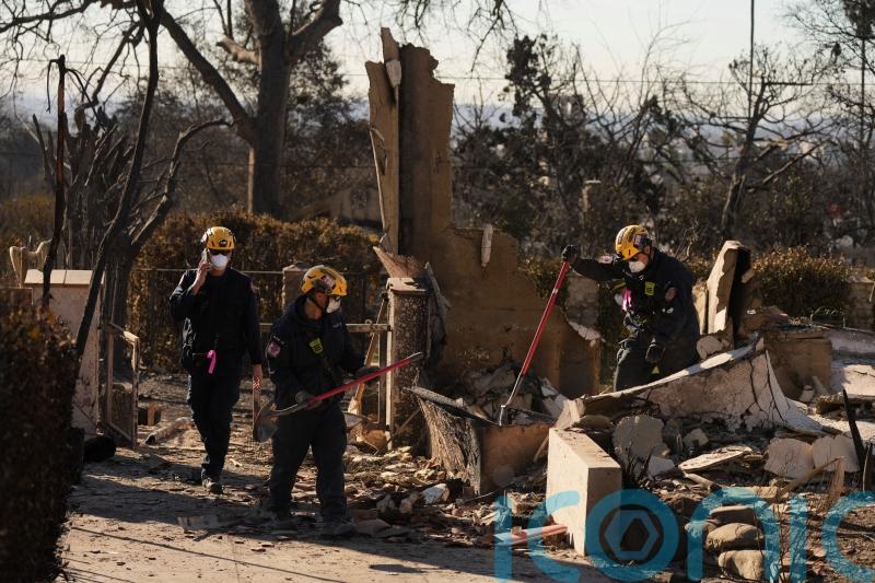 Southern California faces new wildfire warnings as winds regain strength